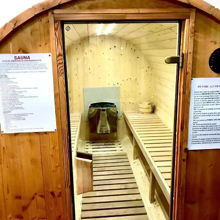 Pensiunea Geona Poiana Teiului Bagian luar foto