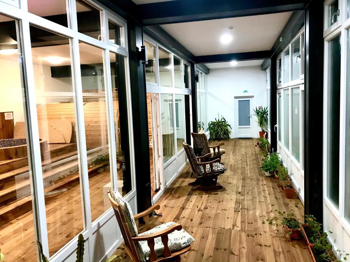 Pensiunea Geona Poiana Teiului Bagian luar foto