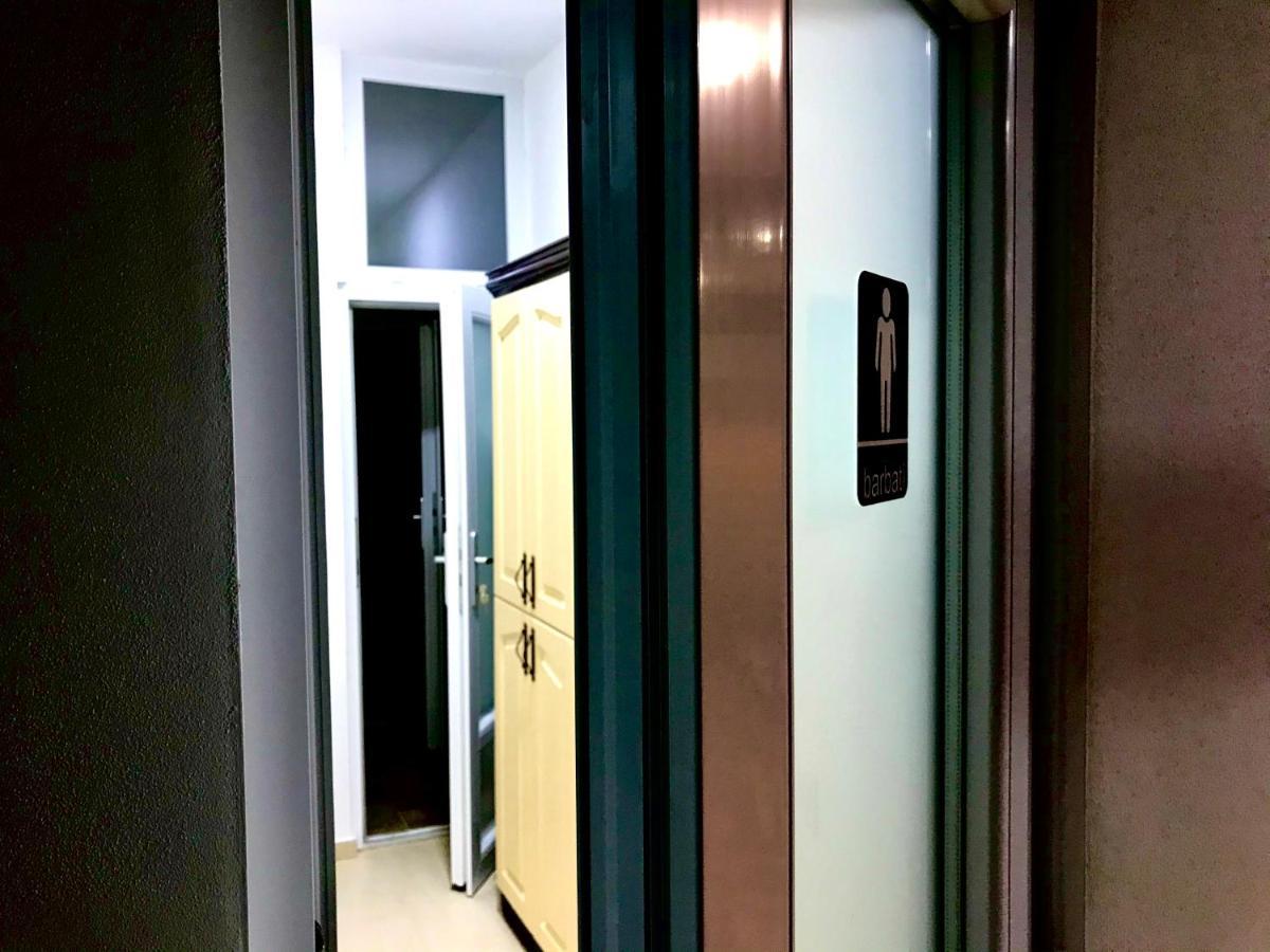 Pensiunea Geona Poiana Teiului Bagian luar foto